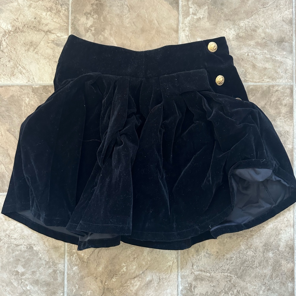 Cider Black Velvet Garment